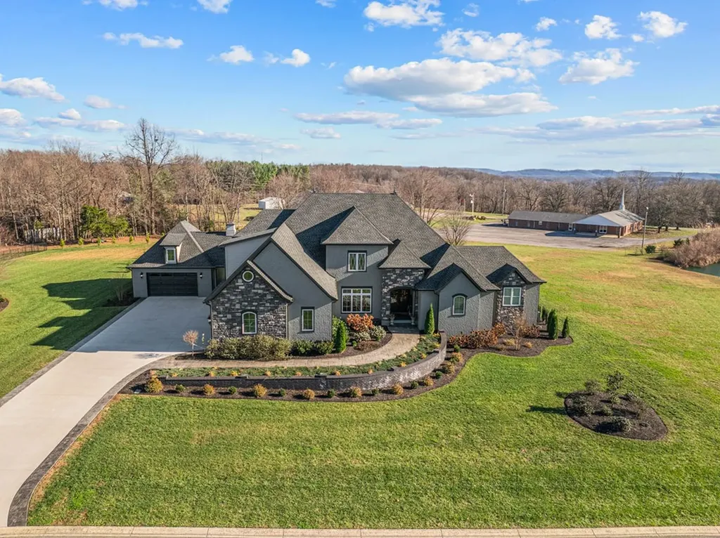 2155 Pinnacle View Cookeville TN 38506