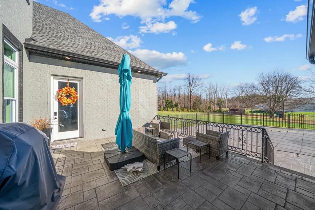 2155 Pinnacle View Cookeville TN 38506