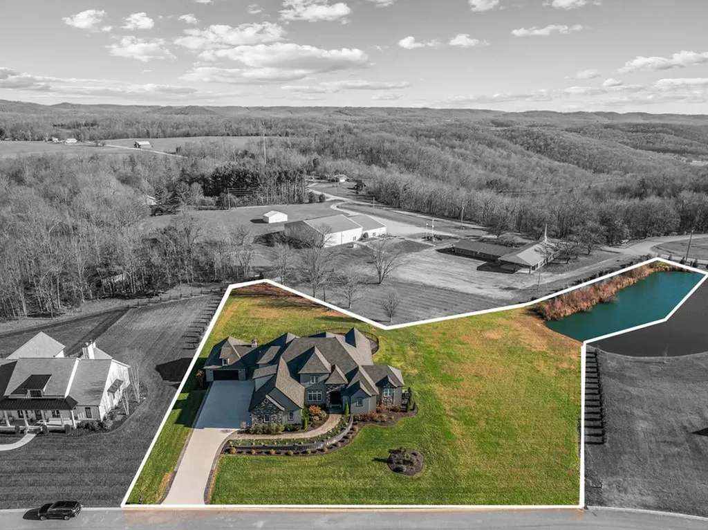 2155 Pinnacle View Cookeville TN 38506