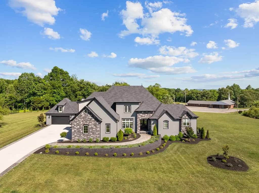 2155 Pinnacle View Cookeville TN 38506