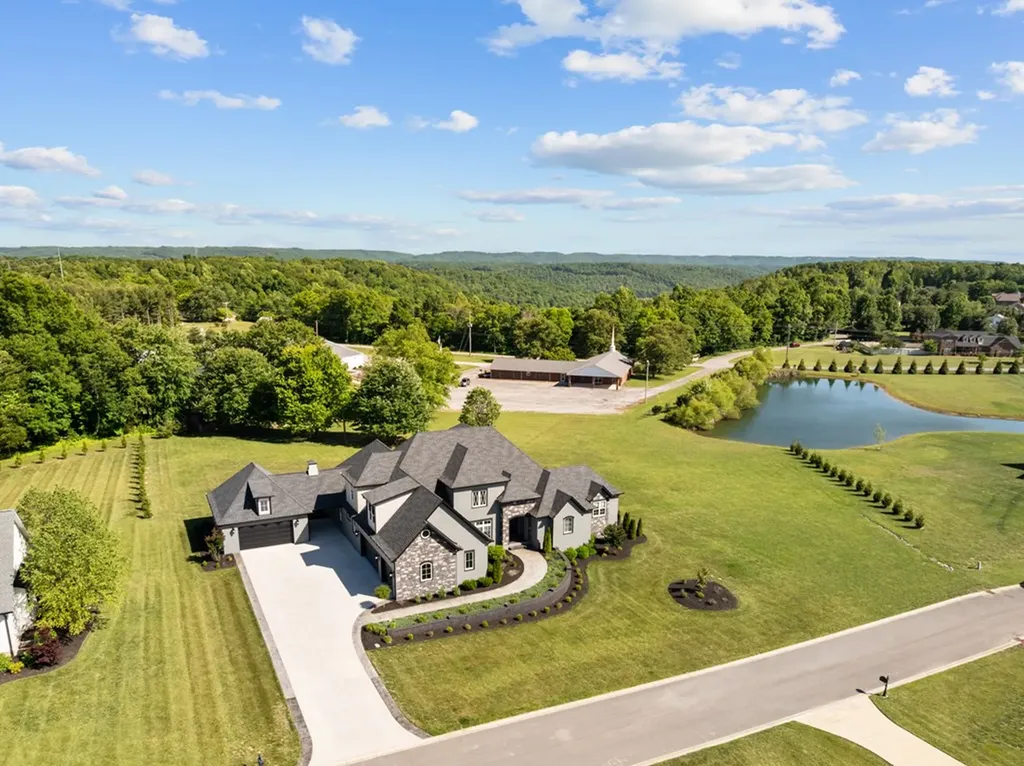 2155 Pinnacle View Cookeville TN 38506