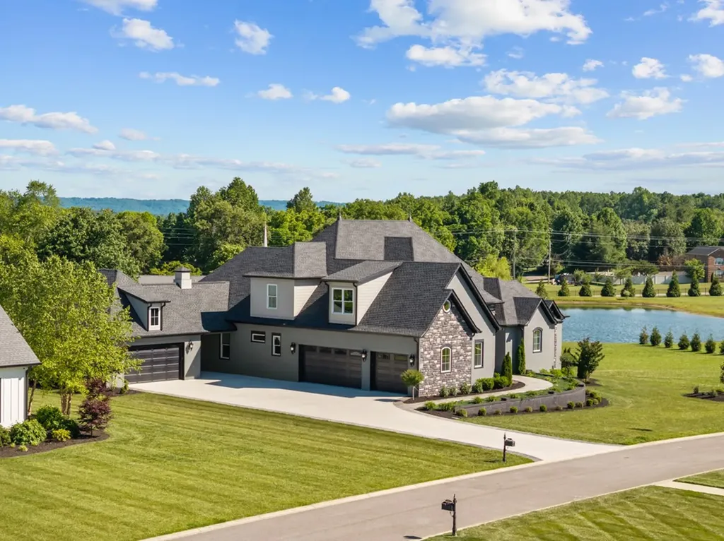 2155 Pinnacle View Cookeville TN 38506