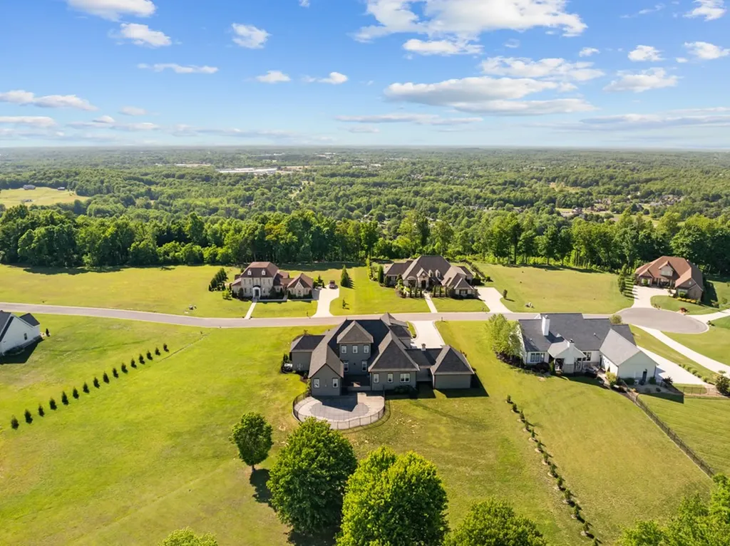 2155 Pinnacle View Cookeville TN 38506