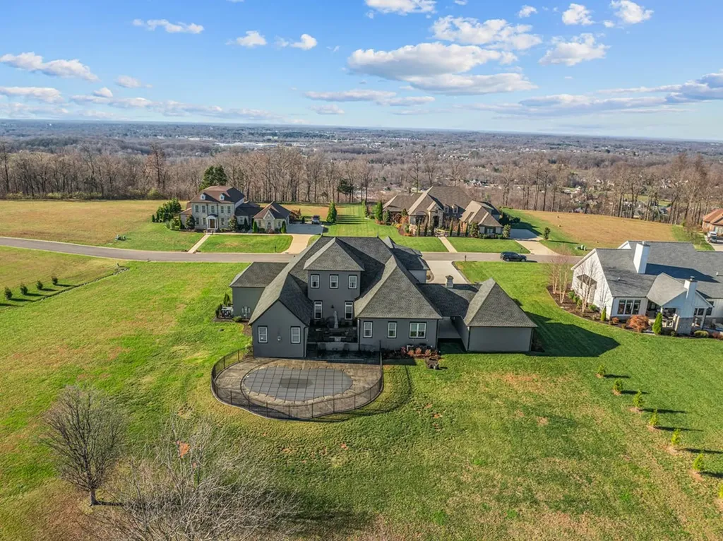 2155 Pinnacle View Cookeville TN 38506