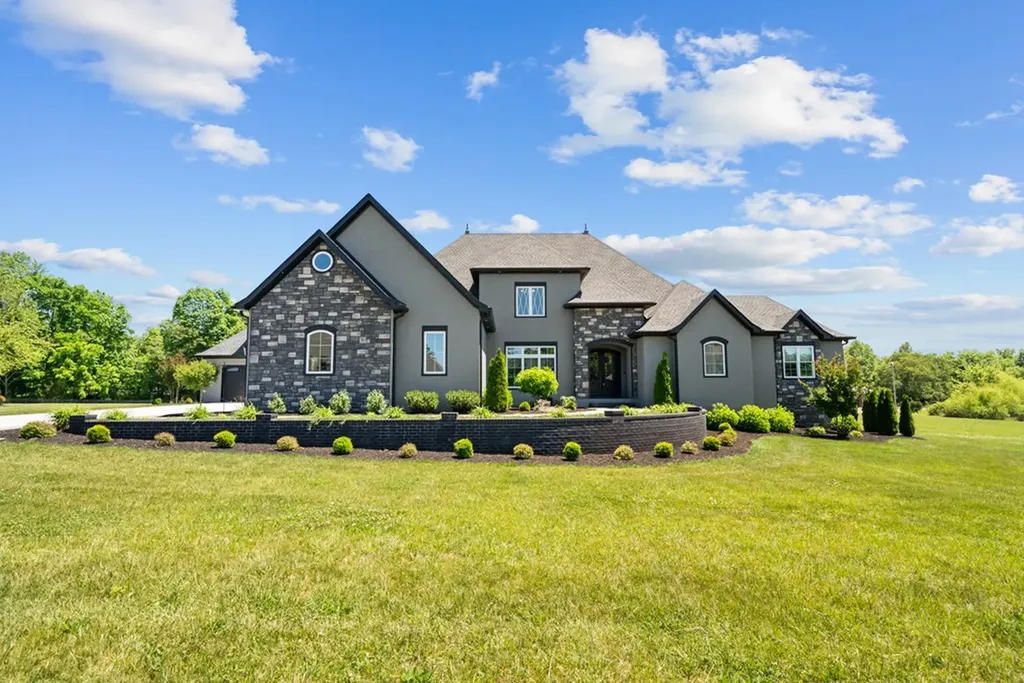 2155 Pinnacle View Cookeville TN 38506