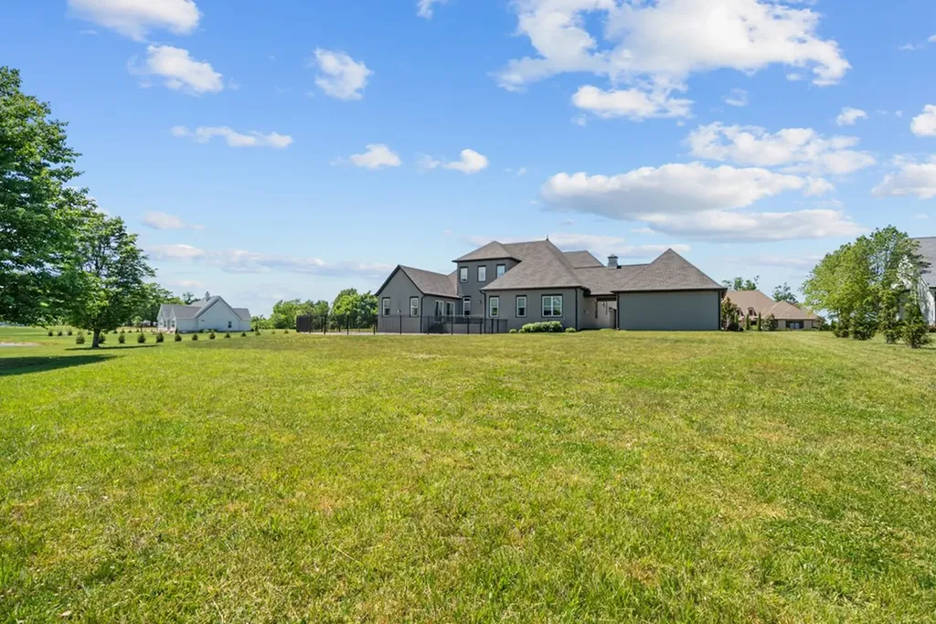 2155 Pinnacle View Cookeville TN 38506