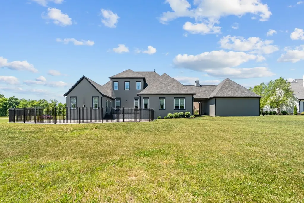 2155 Pinnacle View Cookeville TN 38506