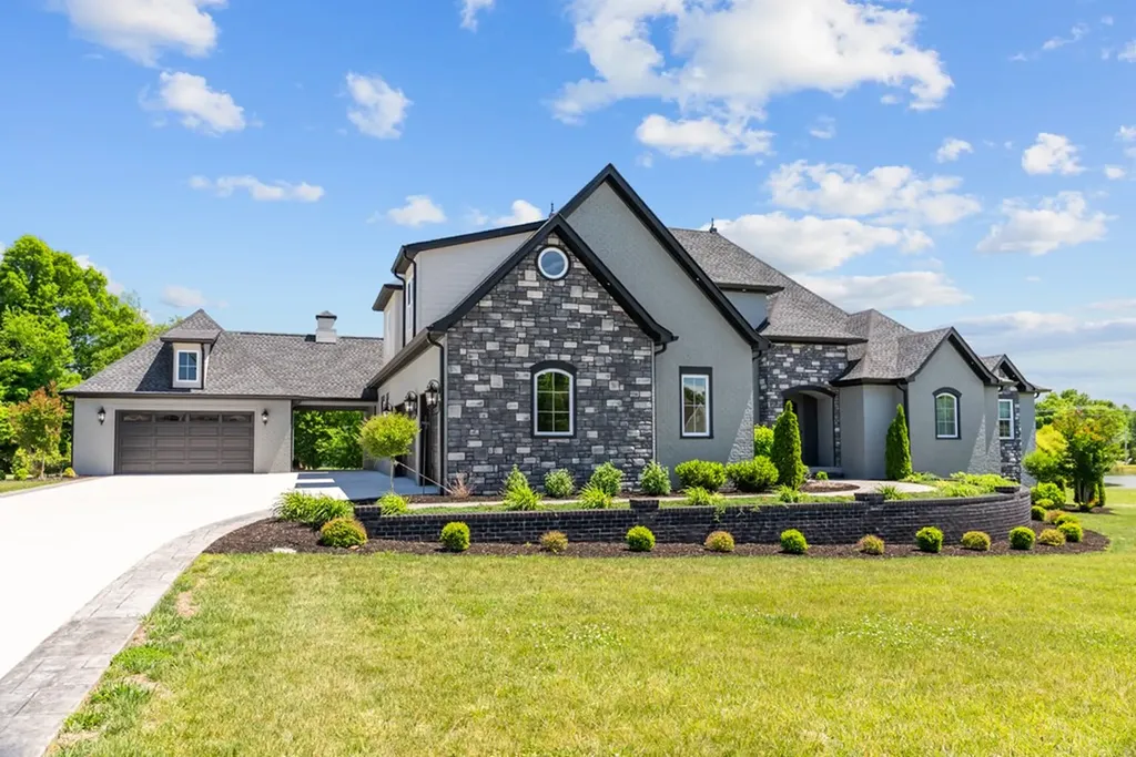 2155 Pinnacle View Cookeville TN 38506