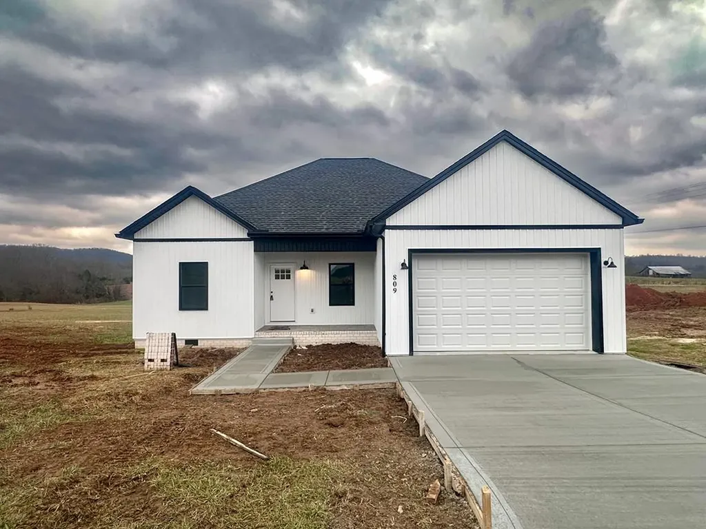 809 Okalona Road Rickman TN 38580