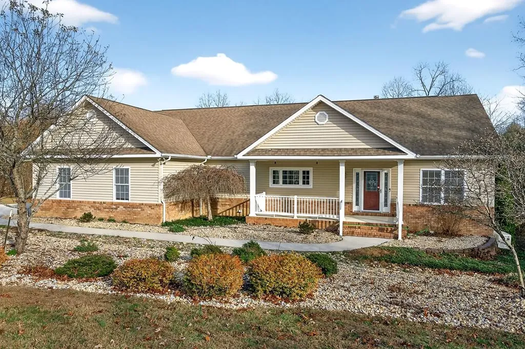 484 Peavine Firetower Road Crossville TN 38571