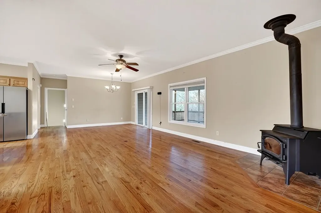 484 Peavine Firetower Road Crossville TN 38571