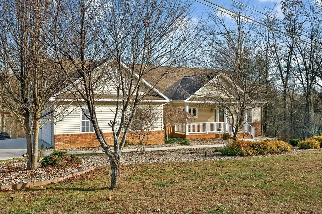 484 Peavine Firetower Road Crossville TN 38571