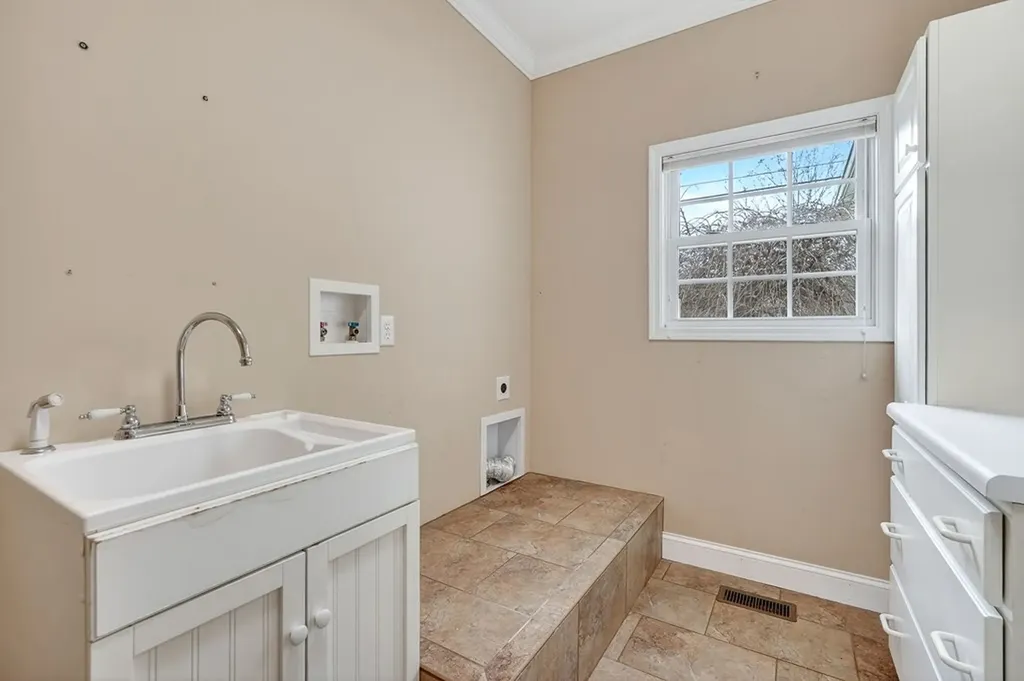 484 Peavine Firetower Road Crossville TN 38571