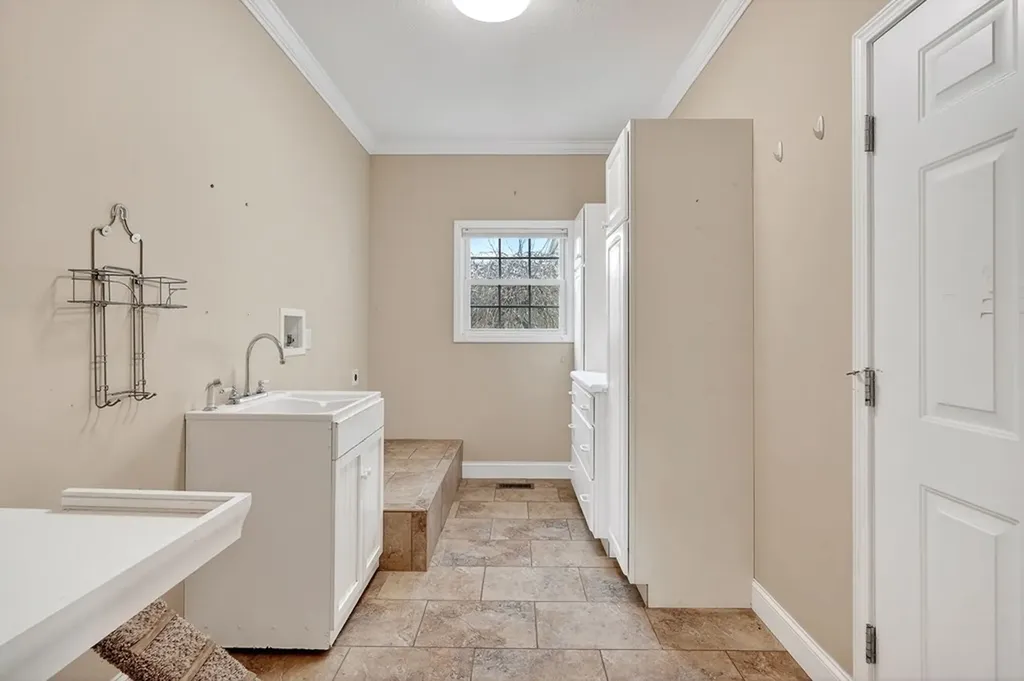 484 Peavine Firetower Road Crossville TN 38571