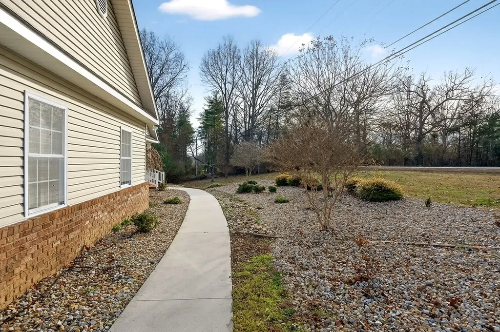 484 Peavine Firetower Road Crossville TN 38571