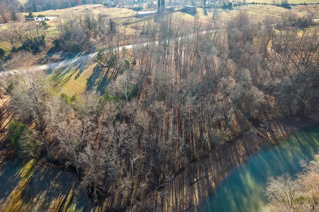 Lot 9 Hidden River Road Rock Island TN 38581