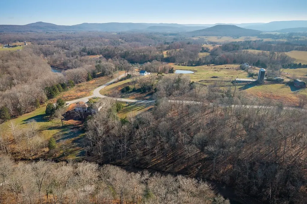 Lot 9 Hidden River Road Rock Island TN 38581