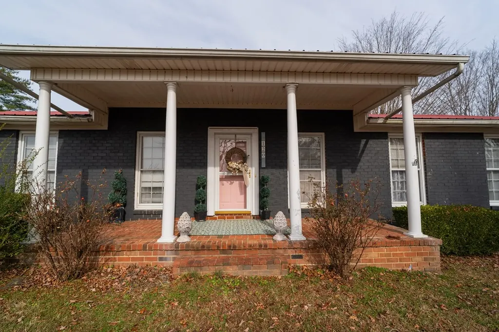 120 Twilla Lane Smithville TN 37166