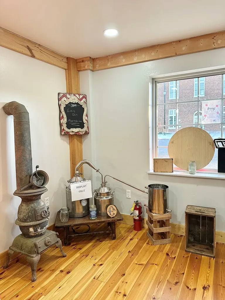 107 E Court Square Livingston TN 38570