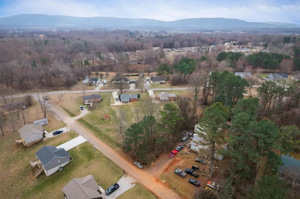 00 Pine Avenue Morrison TN 37357