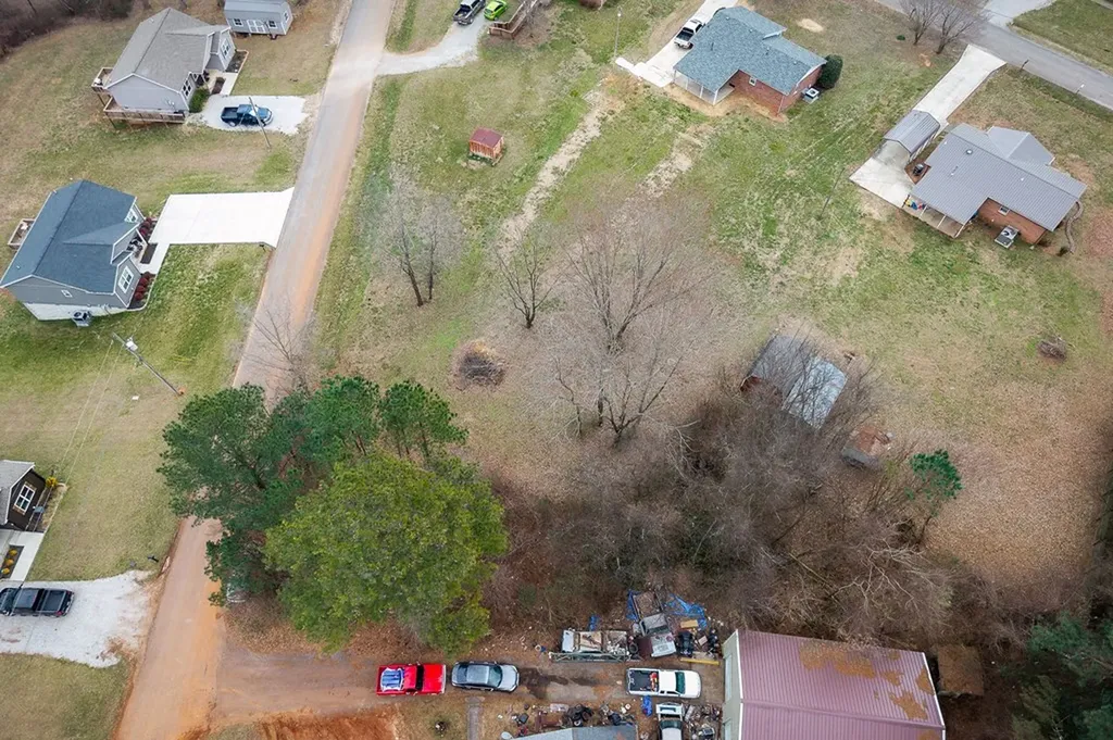 00 Pine Avenue Morrison TN 37357