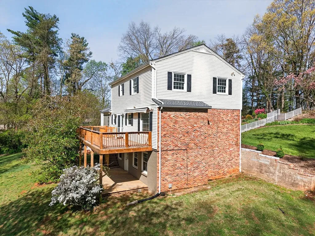 690 Valley Forge Lane Cookeville TN 38501