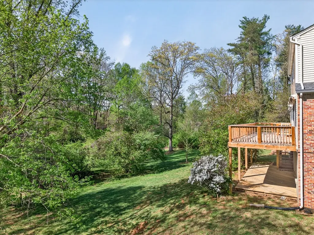 690 Valley Forge Lane Cookeville TN 38501