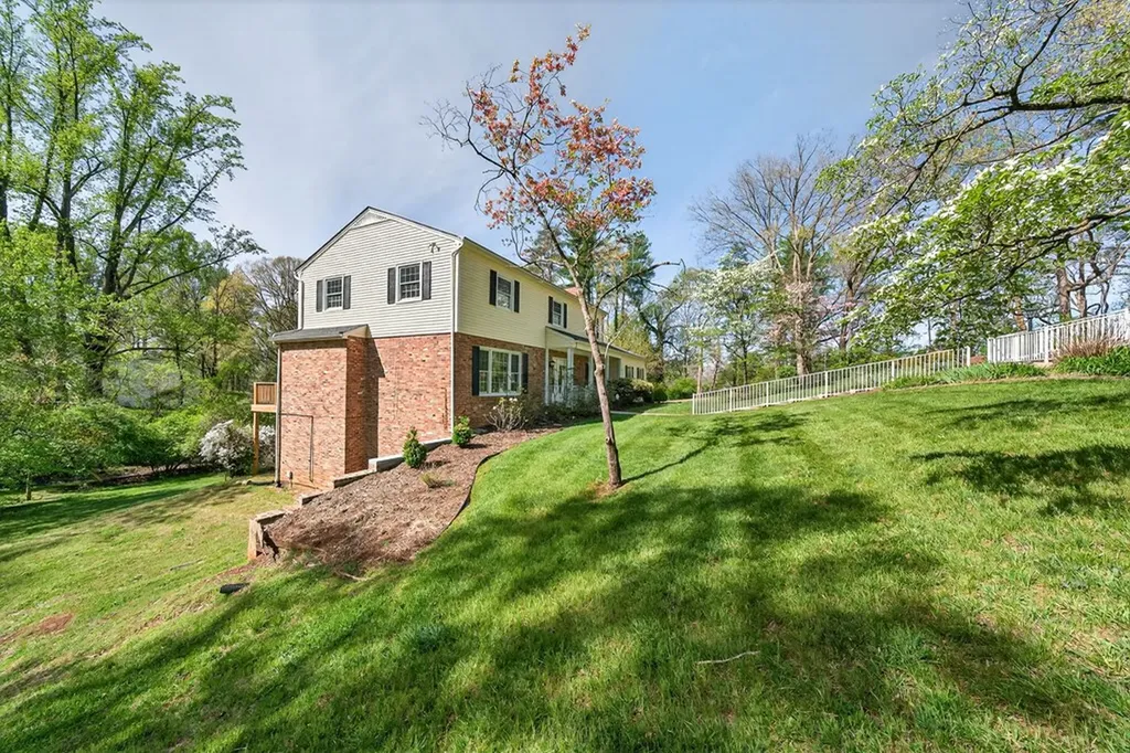 690 Valley Forge Lane Cookeville TN 38501