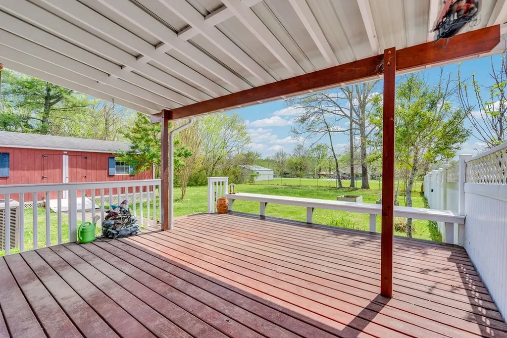 127 Maxwell Street Algood TN 38506