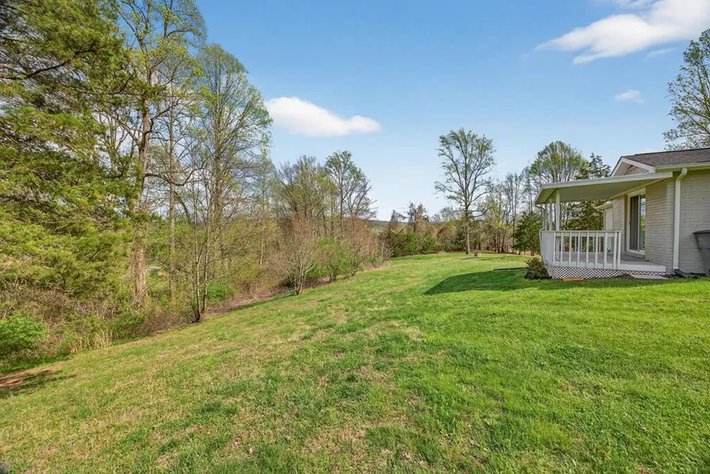 3766 Old Bridge Road Cookeville TN 38506