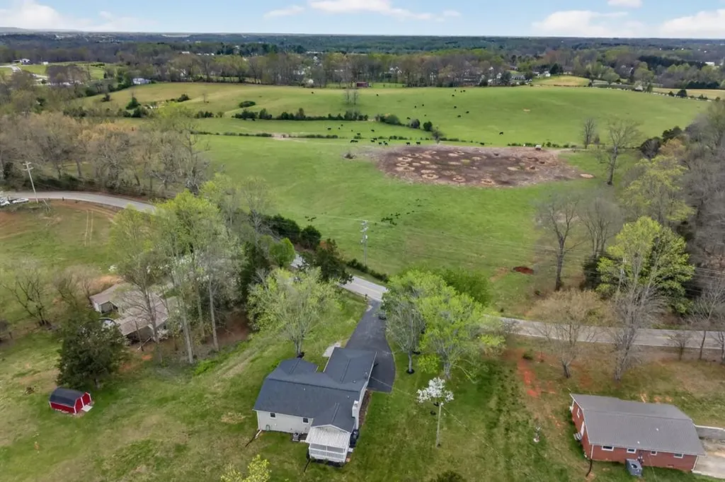 3766 Old Bridge Road Cookeville TN 38506