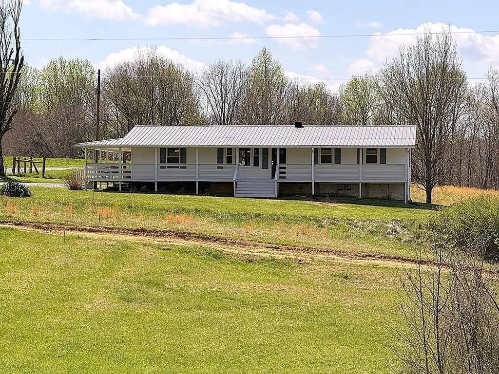 118 Collins Road Allons TN 38541