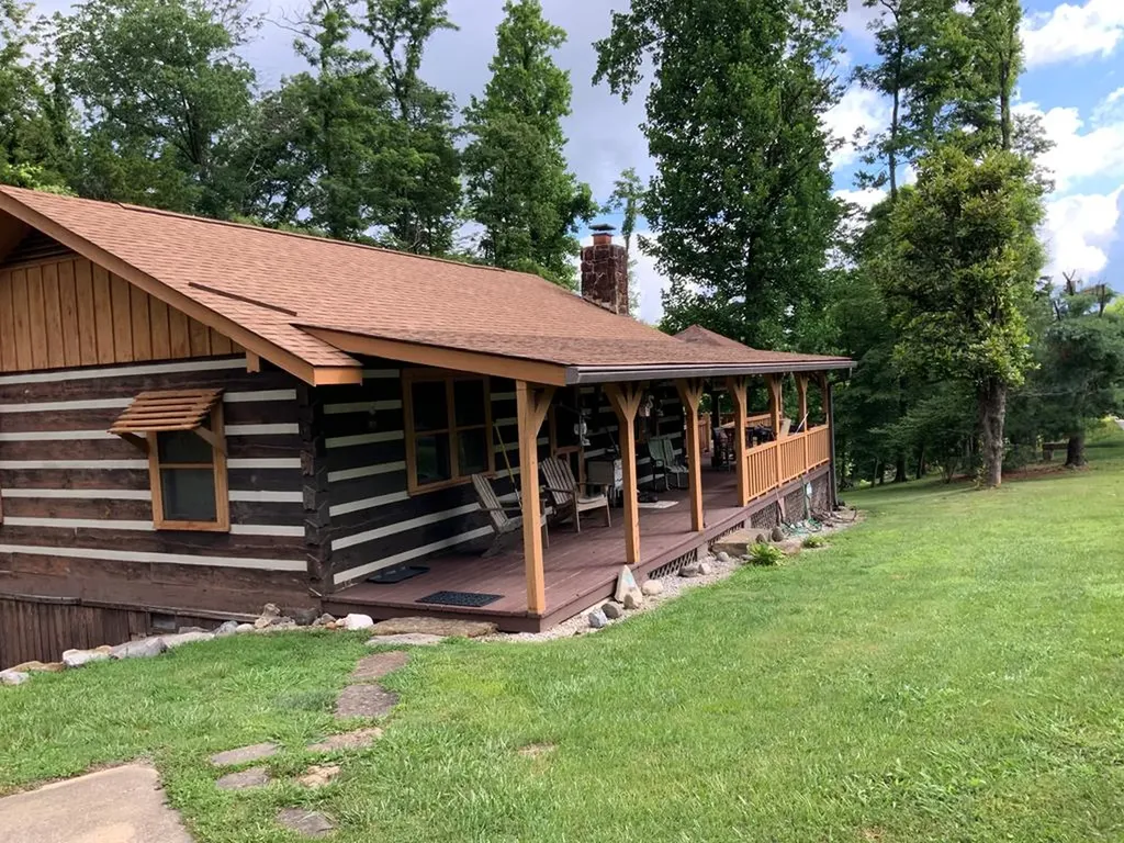 134 Ledford Livingston TN 38570