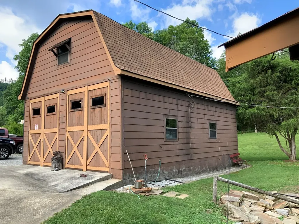 134 Ledford Livingston TN 38570