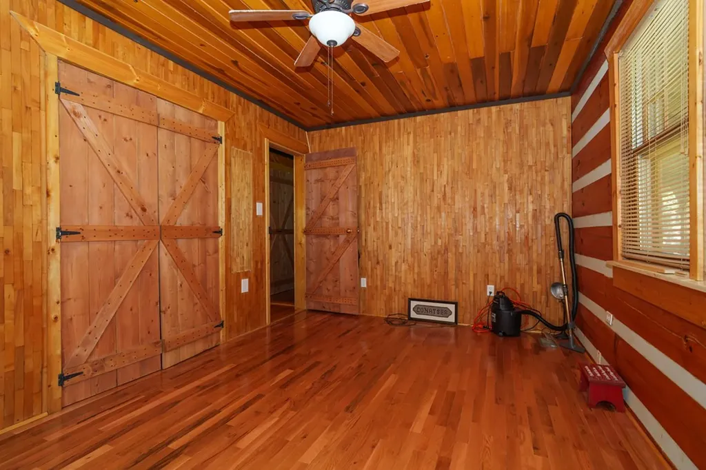 134 Ledford Livingston TN 38570