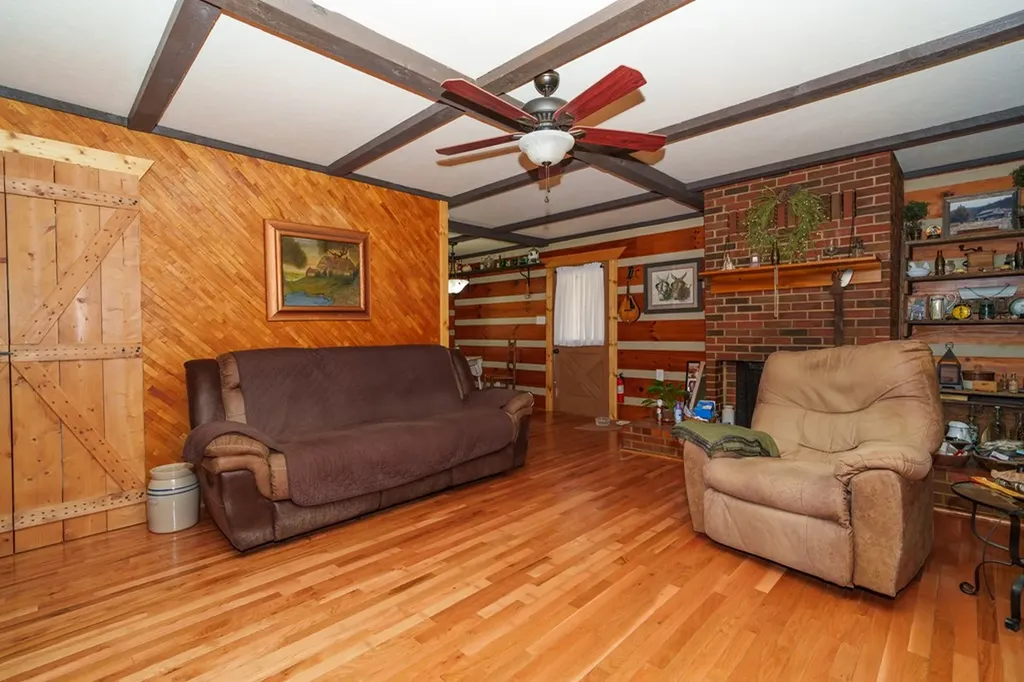 134 Ledford Livingston TN 38570