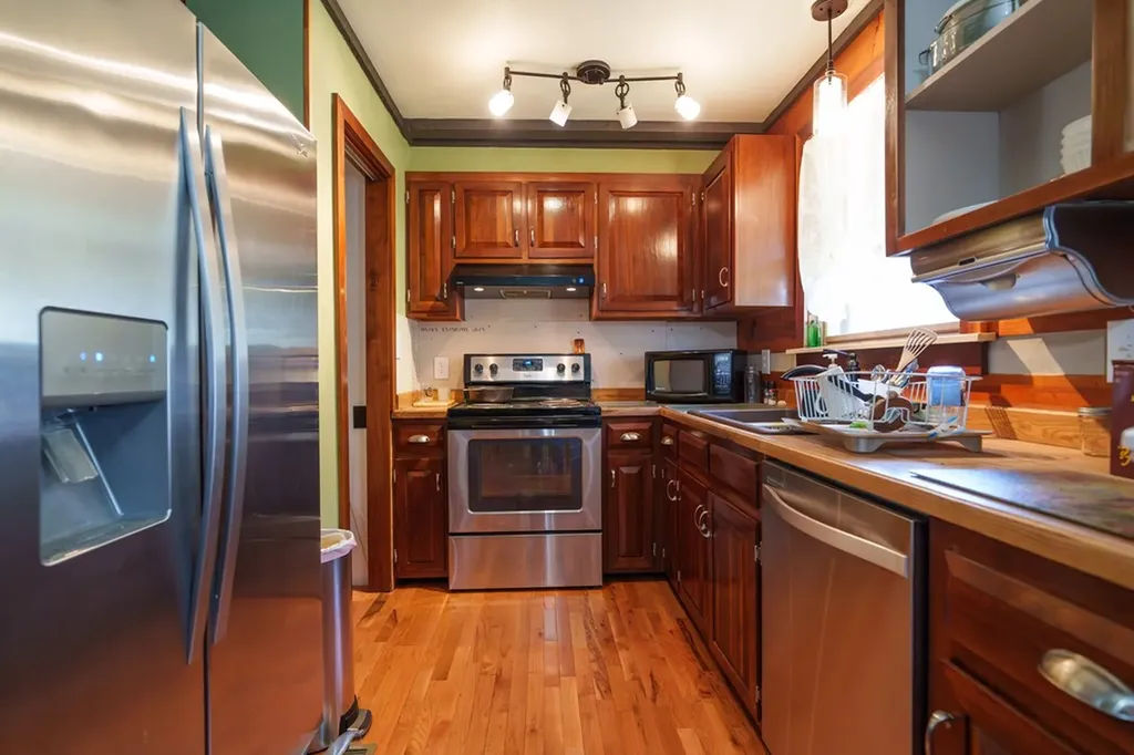 134 Ledford Livingston TN 38570