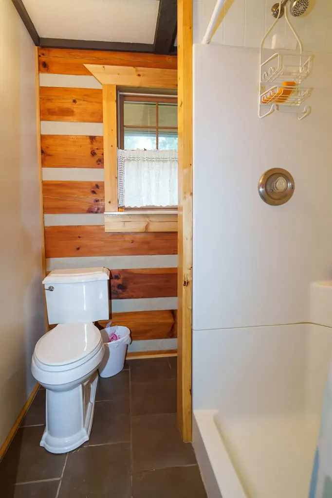 134 Ledford Livingston TN 38570