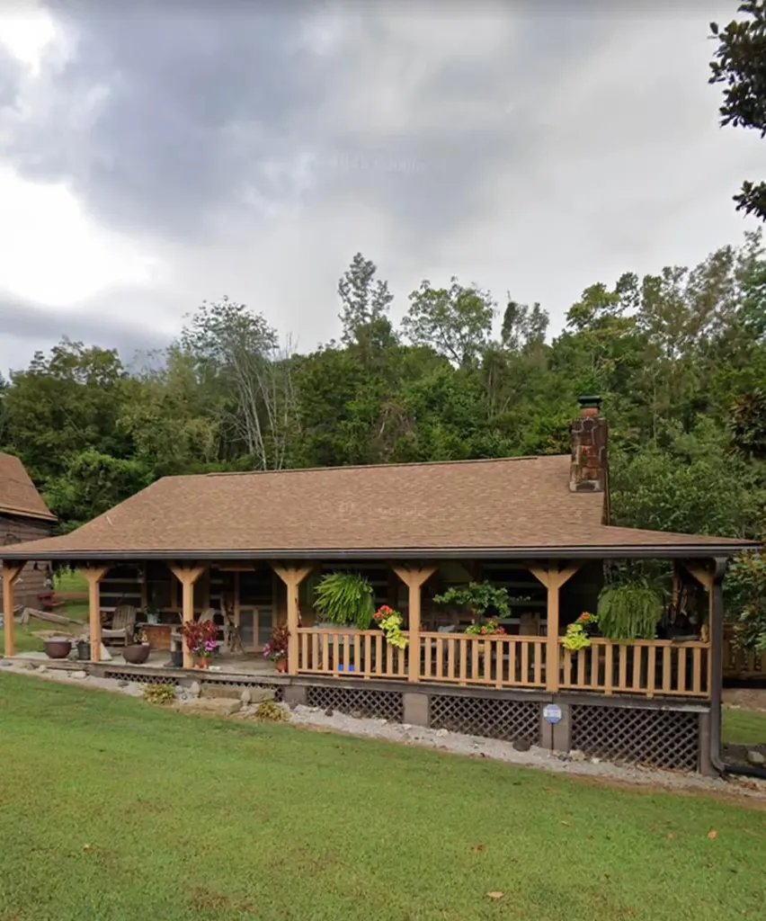 134 Ledford Livingston TN 38570