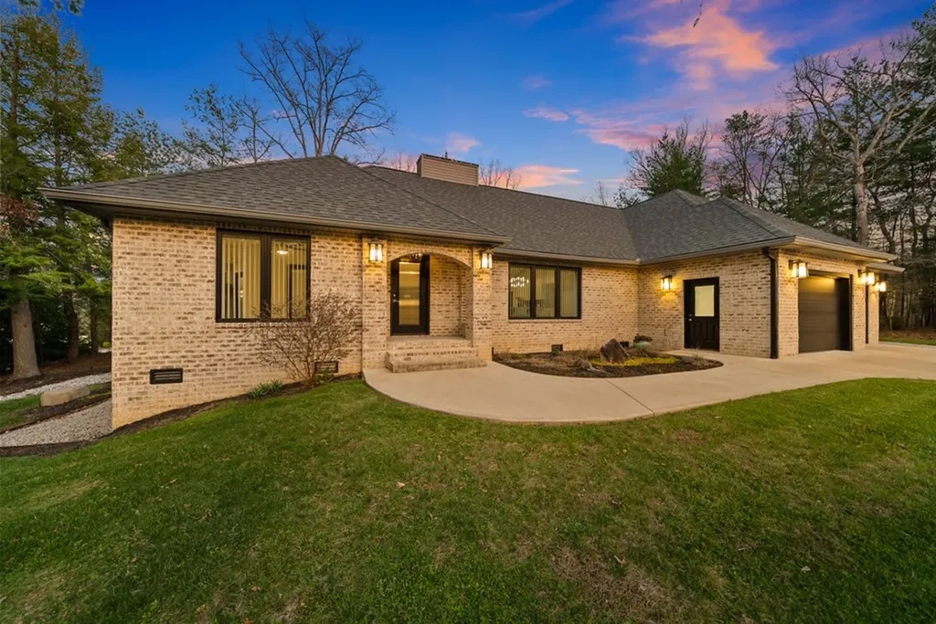194 Forest View Drive Crossville TN 38558