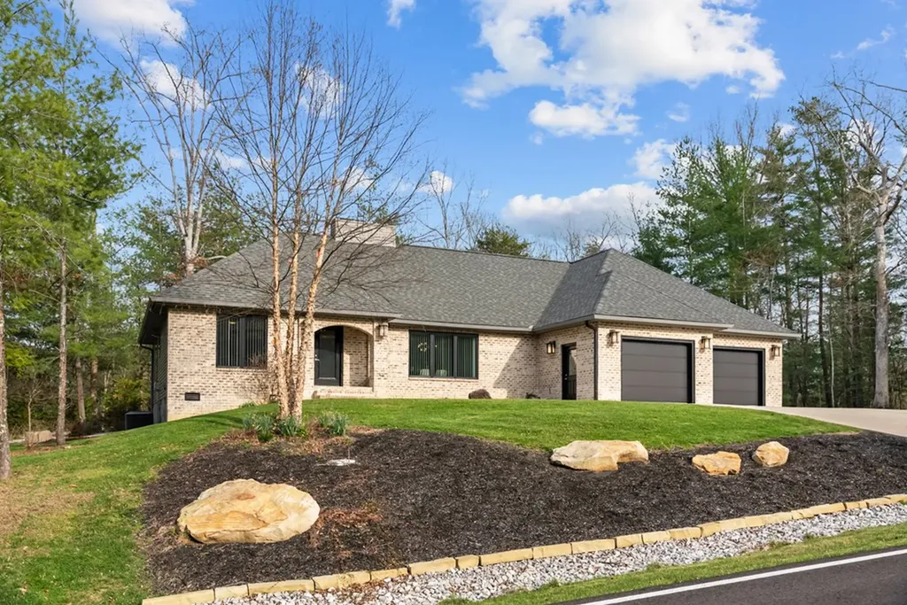 194 Forest View Drive Crossville TN 38558