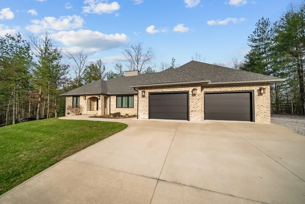 194 Forest View Drive Crossville TN 38558