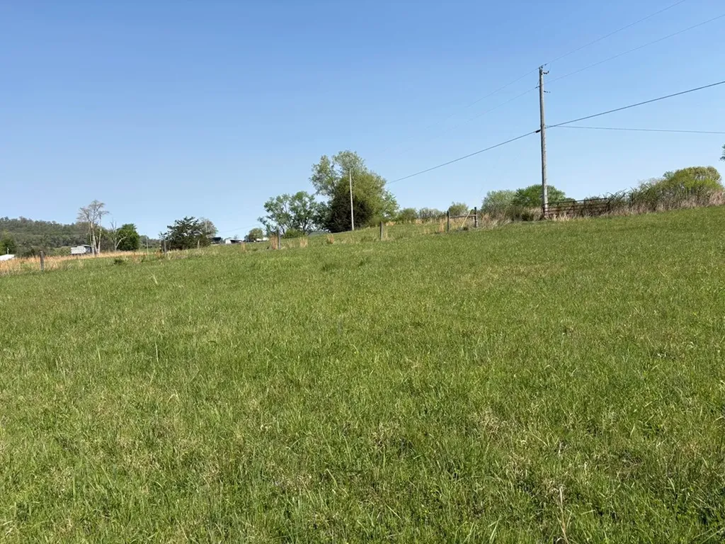 2334 Whites Bend Lane Gainesboro TN 38562
