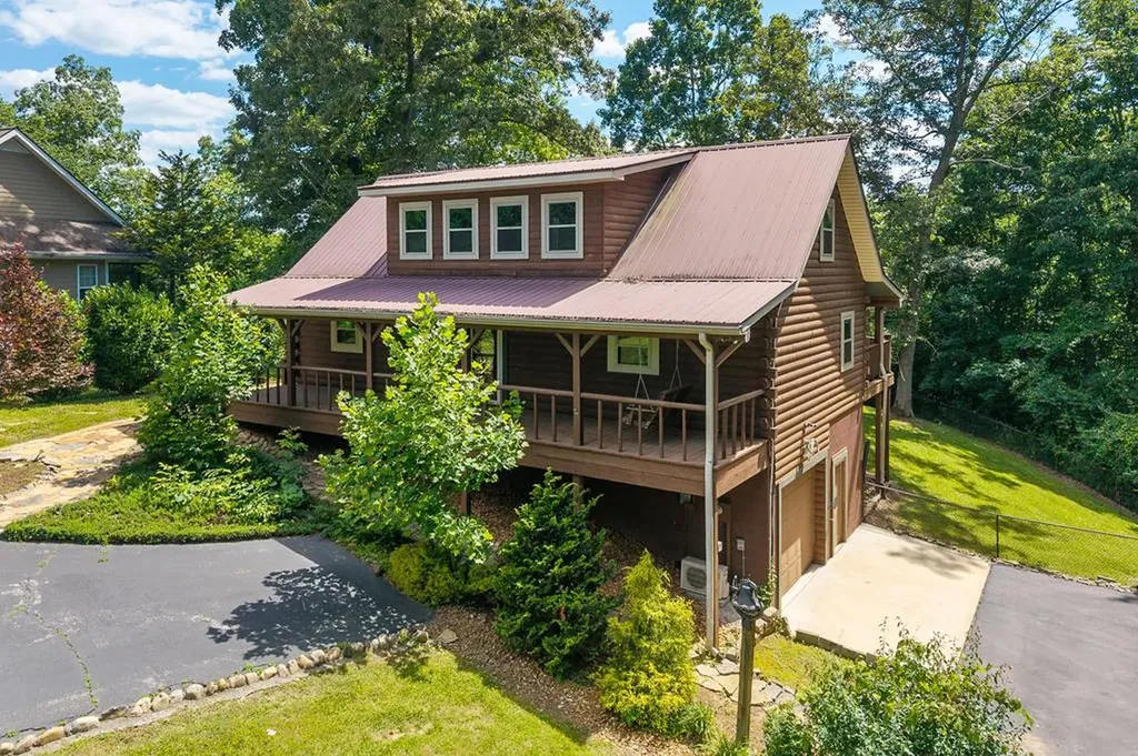 142 Rayahs Way Quebeck TN 38579