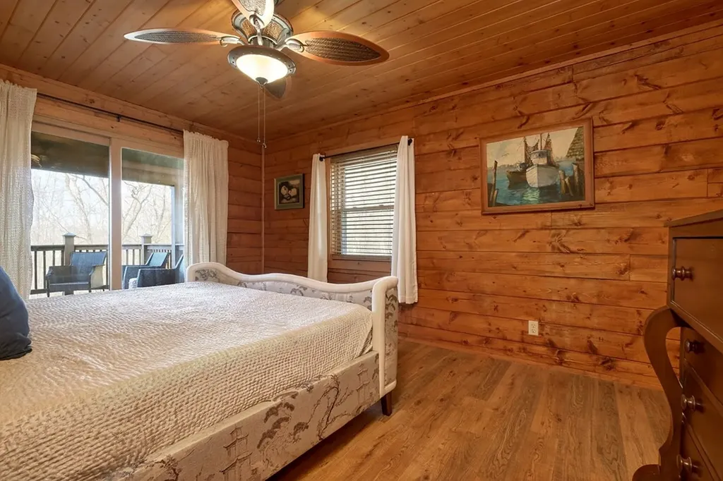142 Rayahs Way Quebeck TN 38579