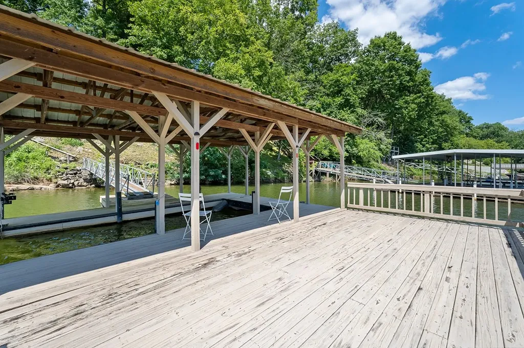 142 Rayahs Way Quebeck TN 38579