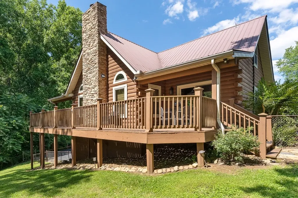 142 Rayahs Way Quebeck TN 38579