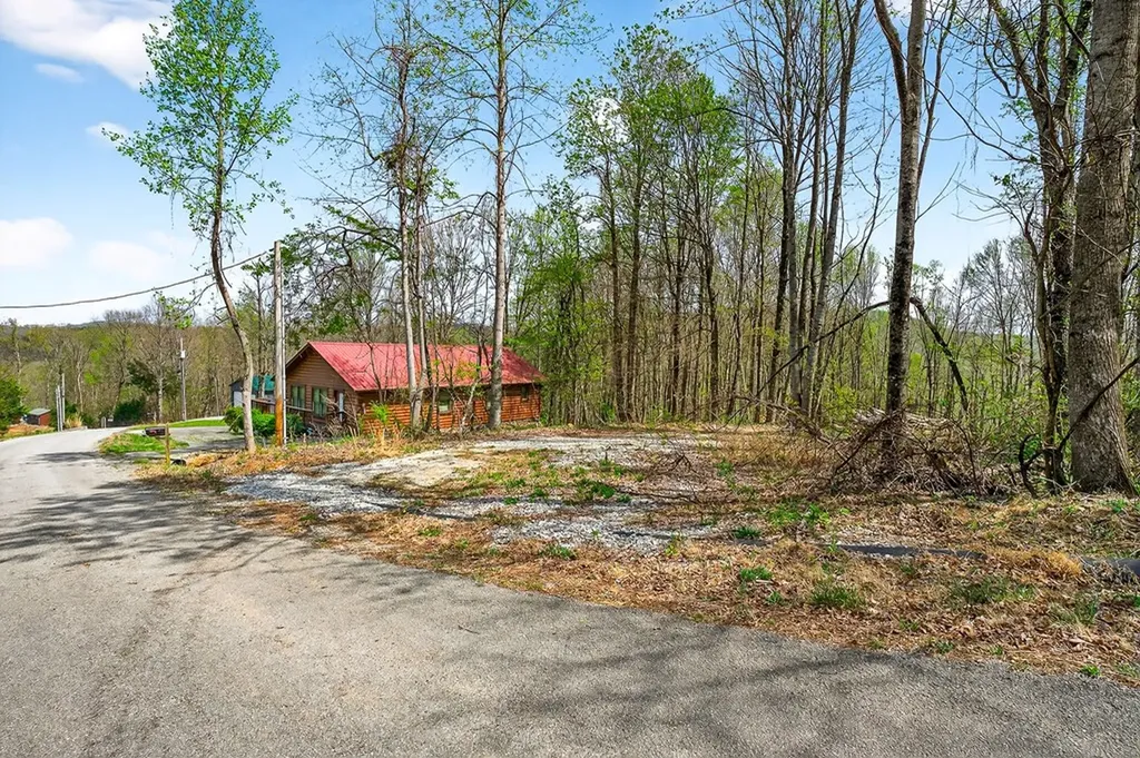 61 Ac Hidden Cove Lane Allons TN 38541