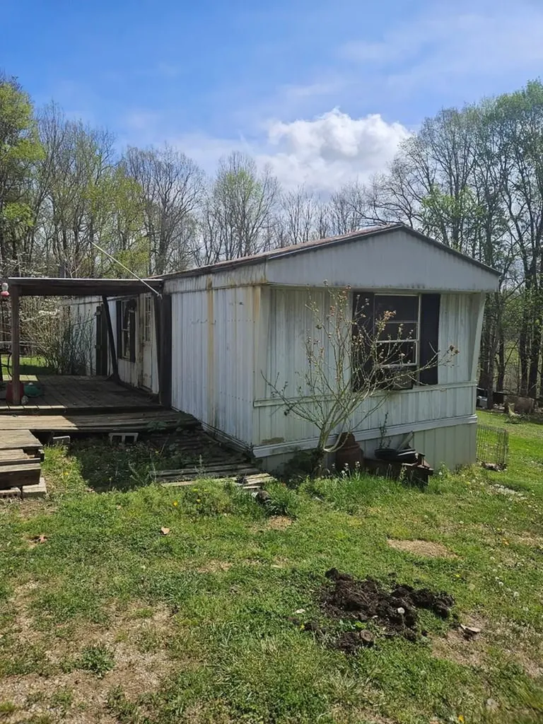 580 Captain Carter Road Spencer TN 38585