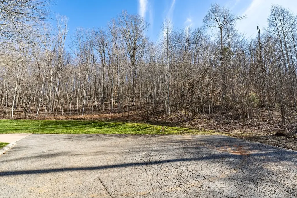 60.92 Ac Plantation South Drive Cookeville TN 38506